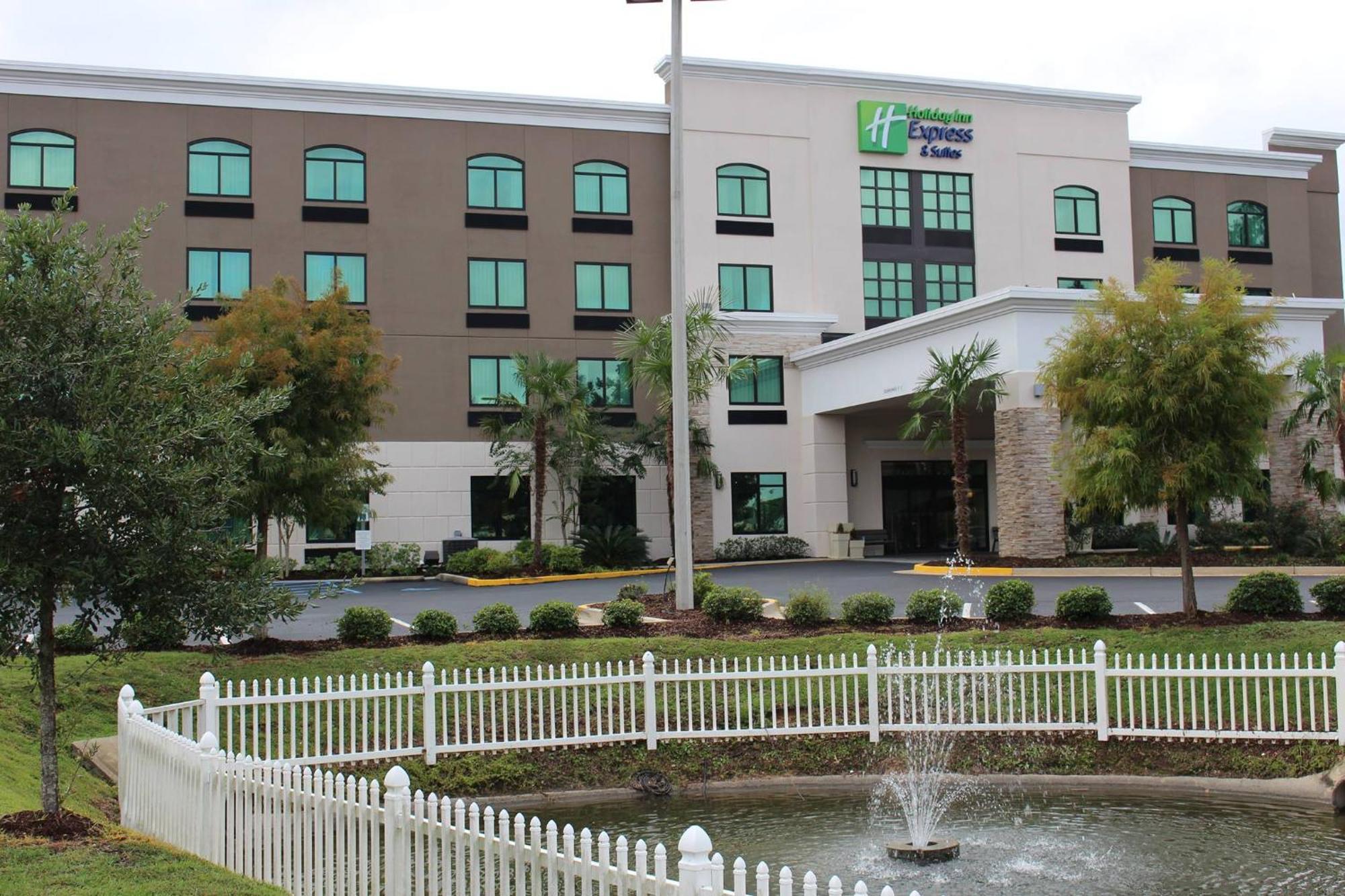 Holiday Inn Express & Suites Mobile West I-10, An Ihg Hotel Tillmans Corner Kültér fotó